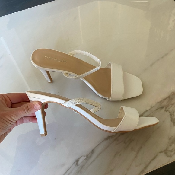 Shoes - White heels 8.5 new